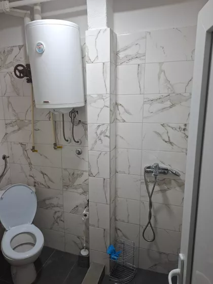Cara Lazara | 4zida.rs