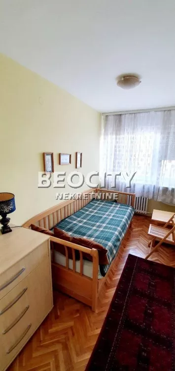 Bulevar maršala Tolbuhina | 4zida.rs