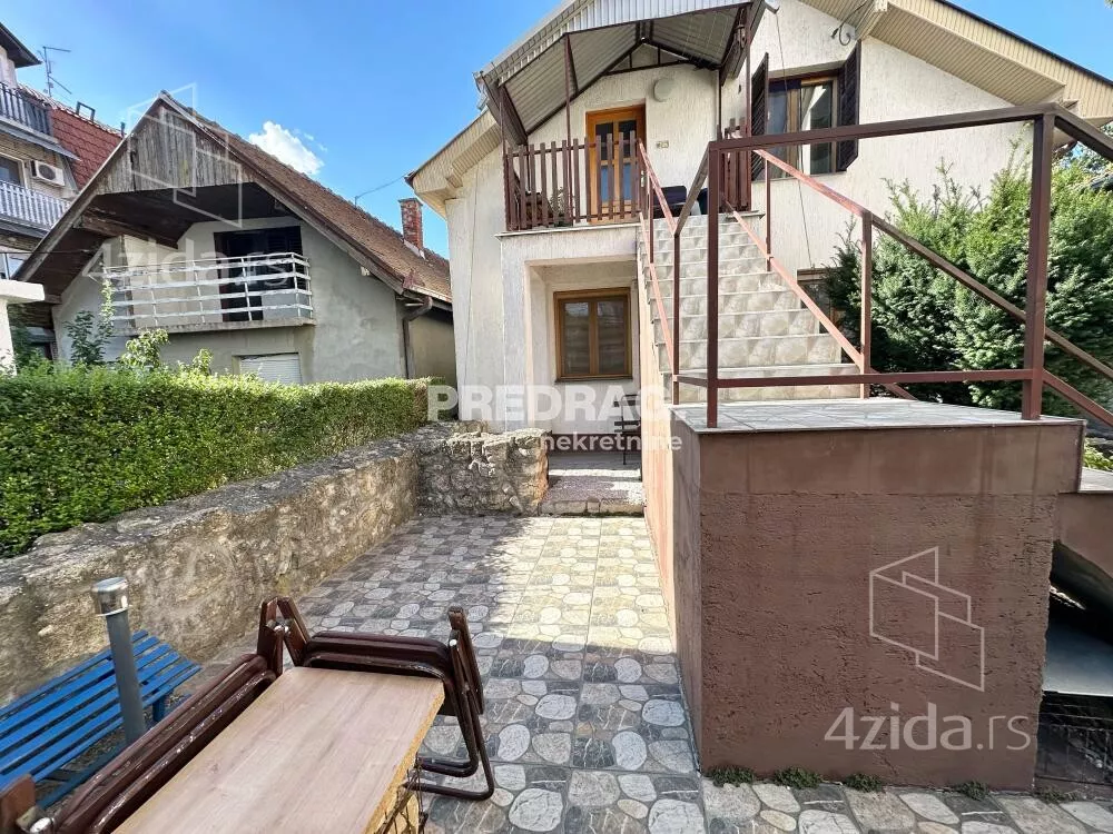 Kuća | 4zida