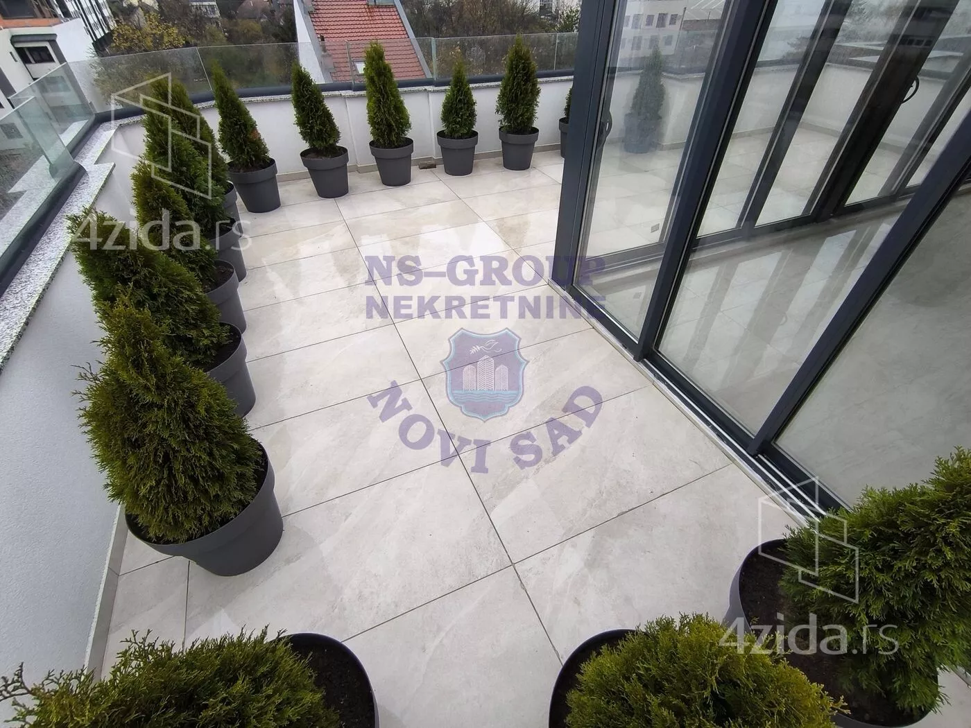 Petosoban stan | 4zida