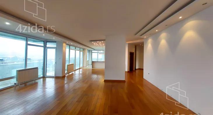 Petosoban stan | 4zida