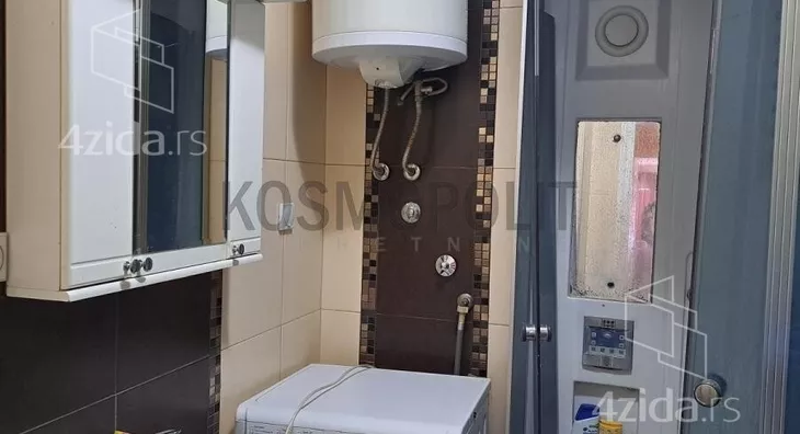 Petosoban stan | 4zida