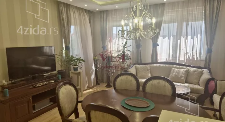 Četvorosoban stan | 4zida