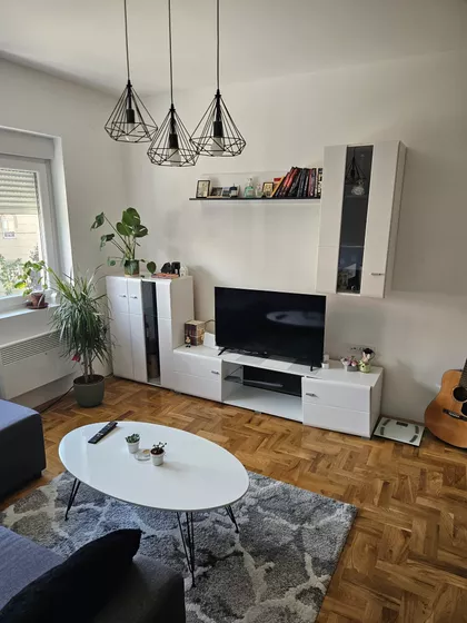 Janisa Janulisa Prilaz 11 | 4zida.rs