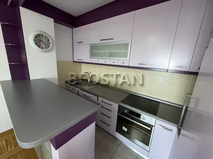 Ruđera Boškovića | 4zida.rs