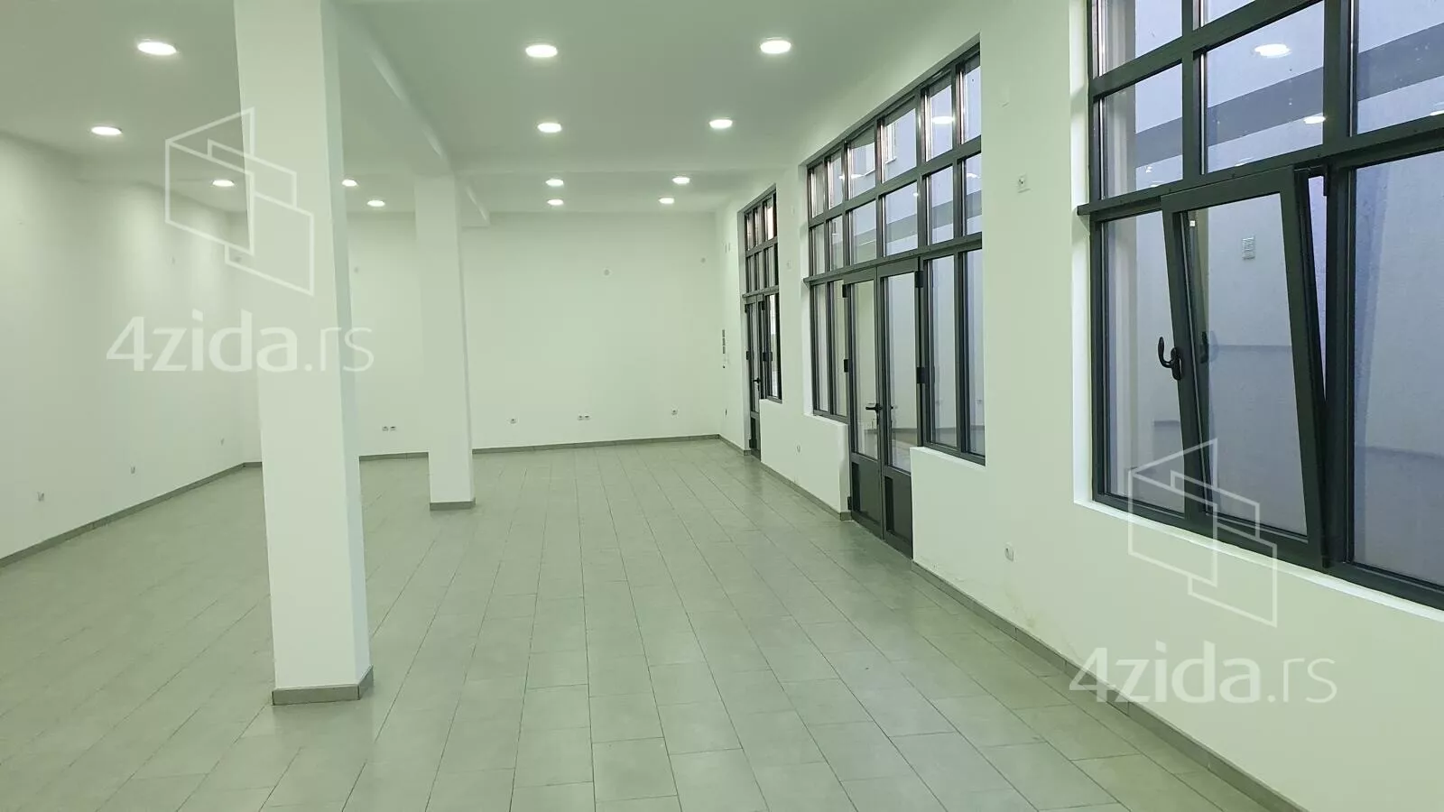 Poslovni prostor | 4zida
