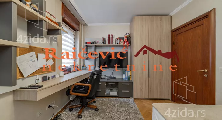Petosoban stan | 4zida