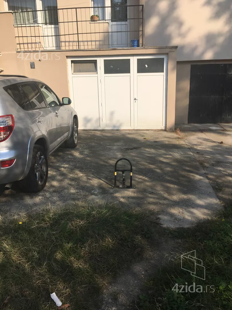 Garaža | 4zida