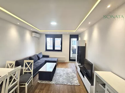 Crveni Krst Vračar | 4zida.rs