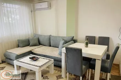 Đuje i Dragoljuba | 4zida.rs