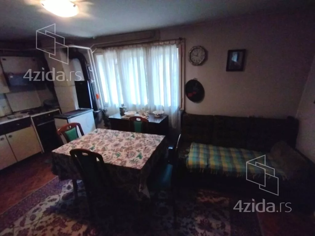 3-etažna kuća | 4zida