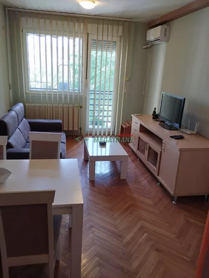 Cara Dušana | 4zida.rs