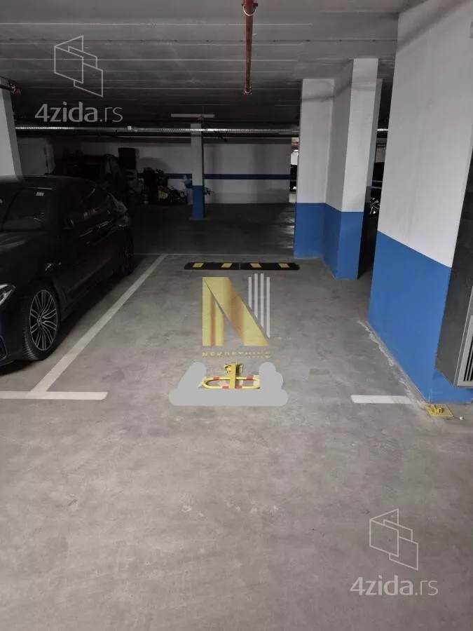 Garaža/Parking | 4zida
