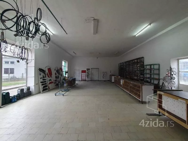 Poslovni prostor | 4zida