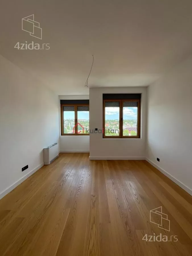Šestosoban stan | 4zida