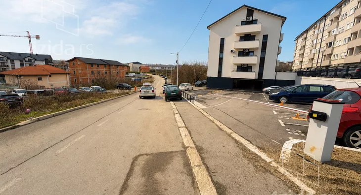 Garaža | 4zida