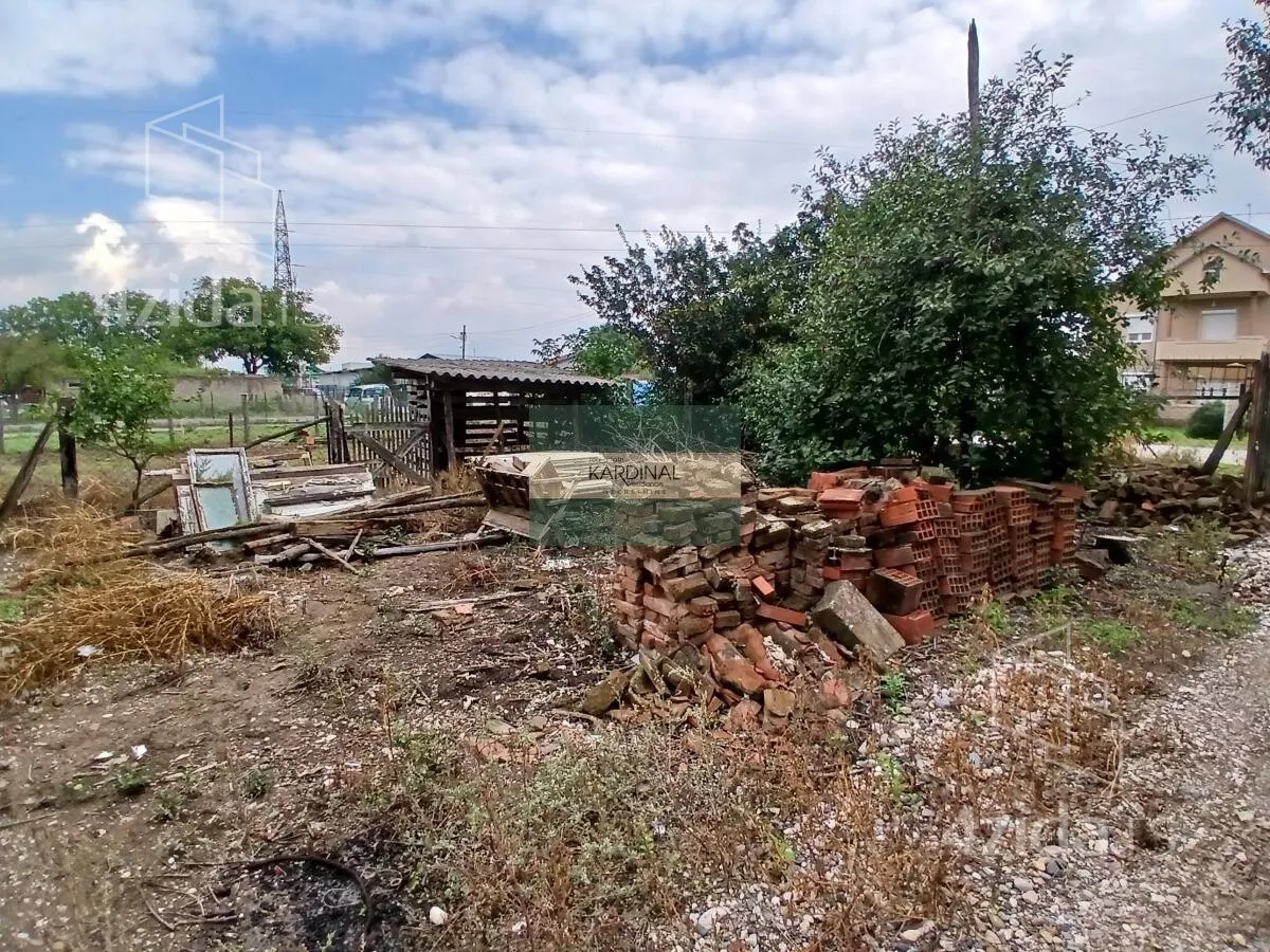 Plac | 4zida