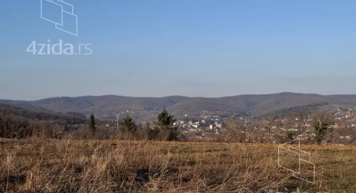 Plac | 4zida