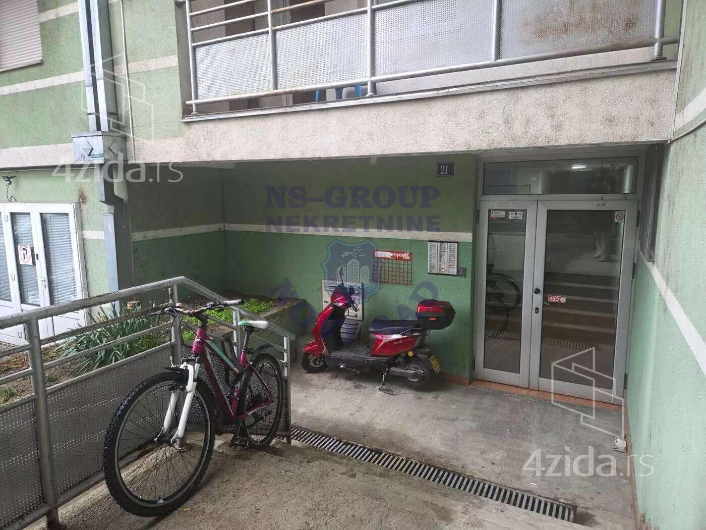 Petosoban stan | 4zida