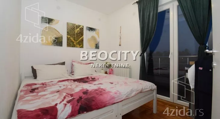 Četvoroiposoban stan | 4zida