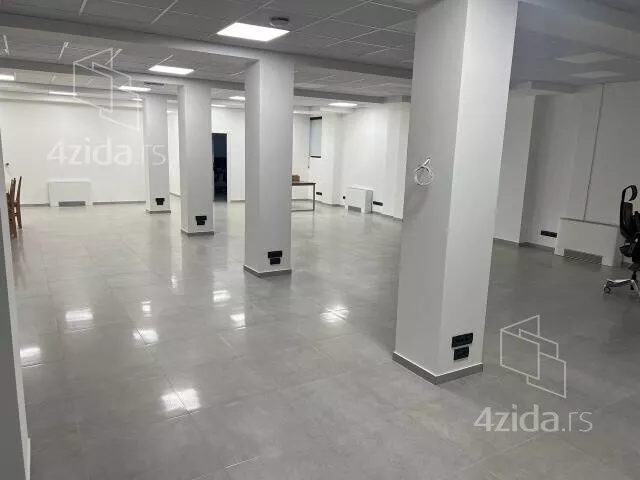 Poslovni prostor | 4zida