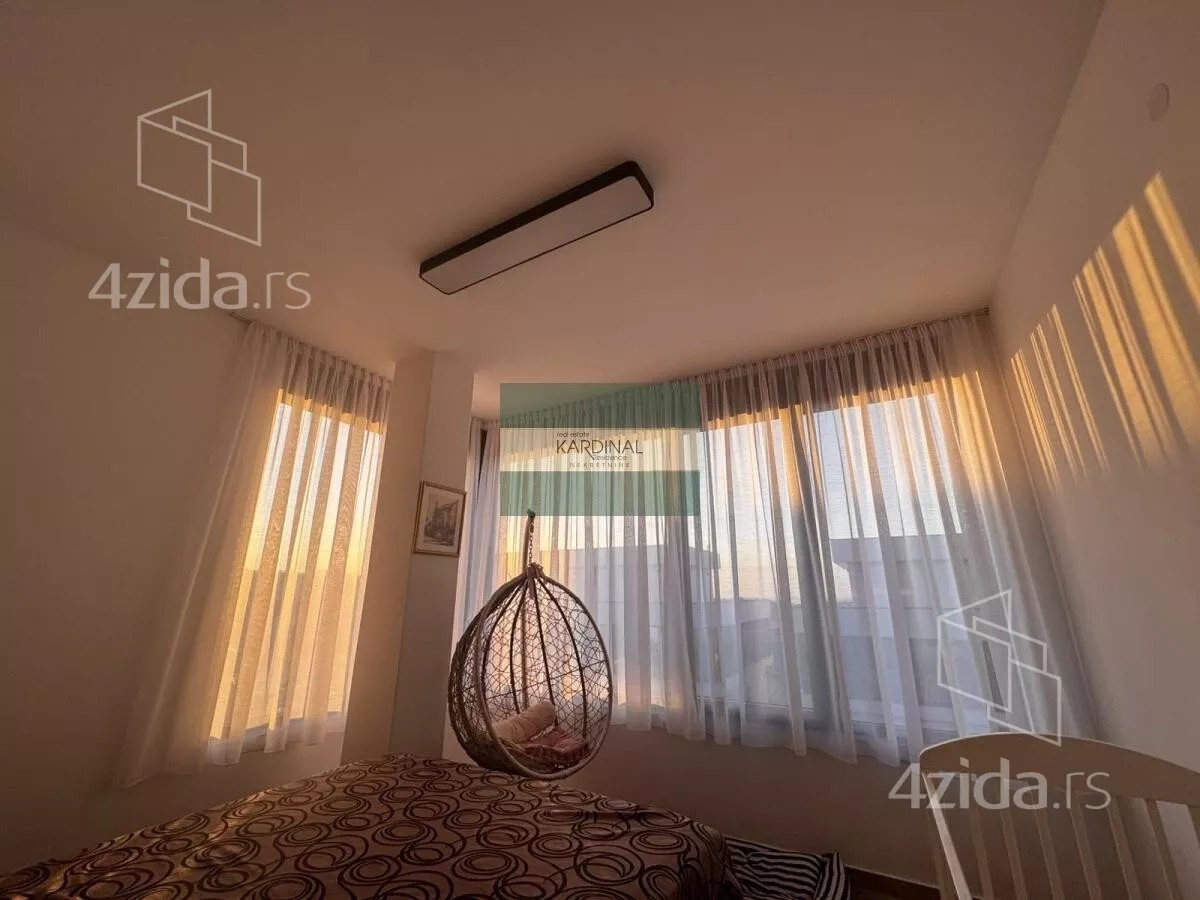 Petosoban stan | 4zida