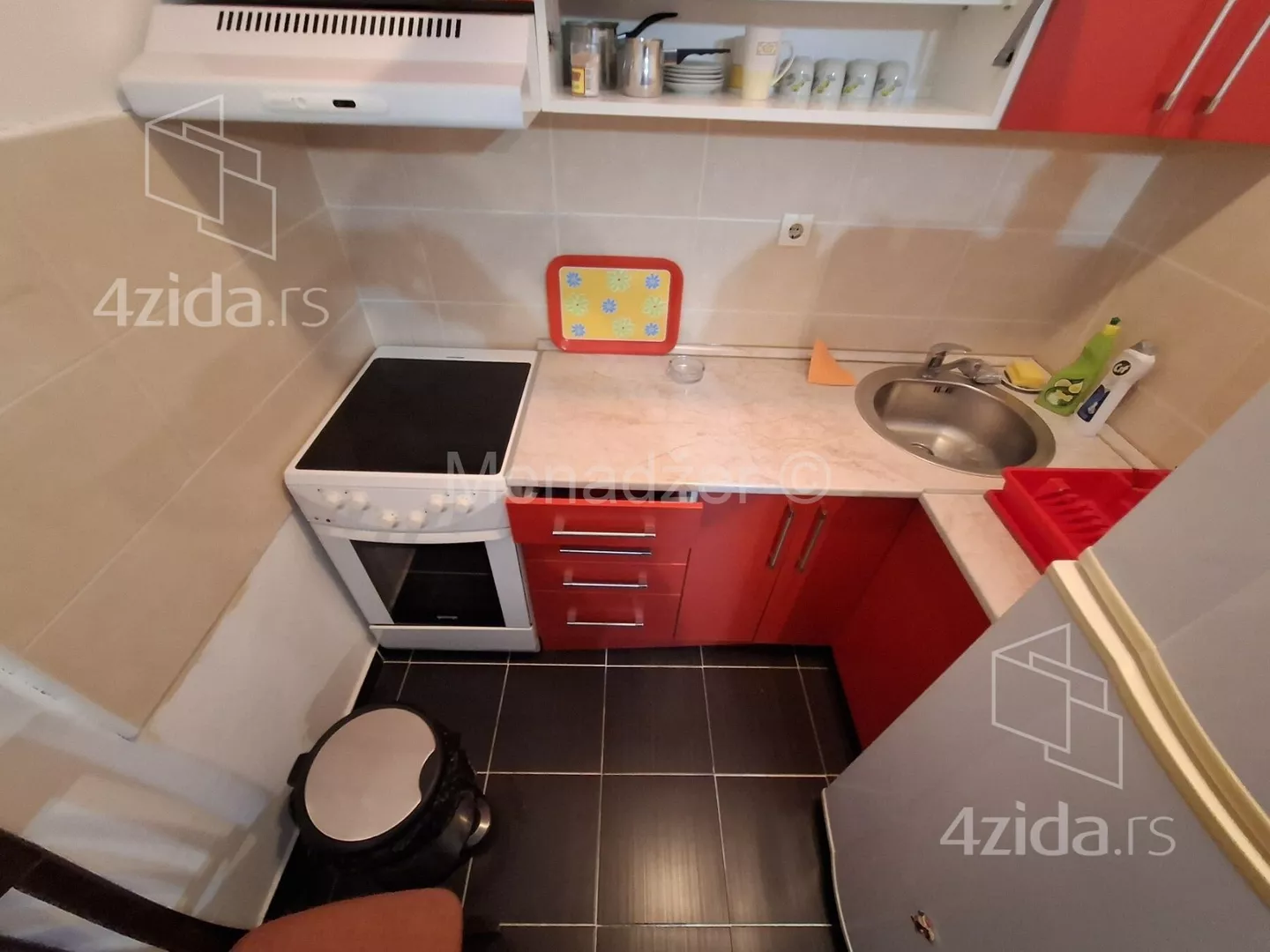 Jednoiposoban stan | 4zida