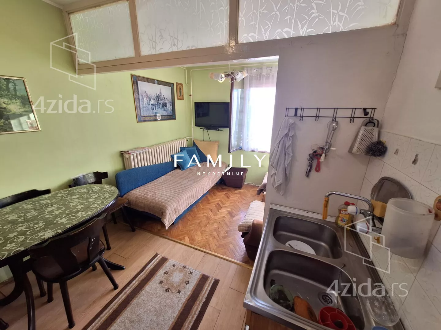 Jednoiposoban stan | 4zida