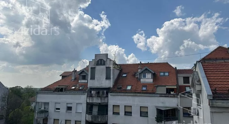 Četvoroiposoban stan | 4zida