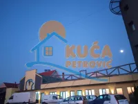 Lokal | 4zida
