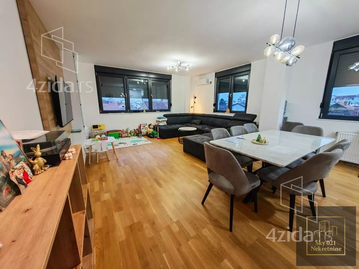 Troiposoban stan | 4zida