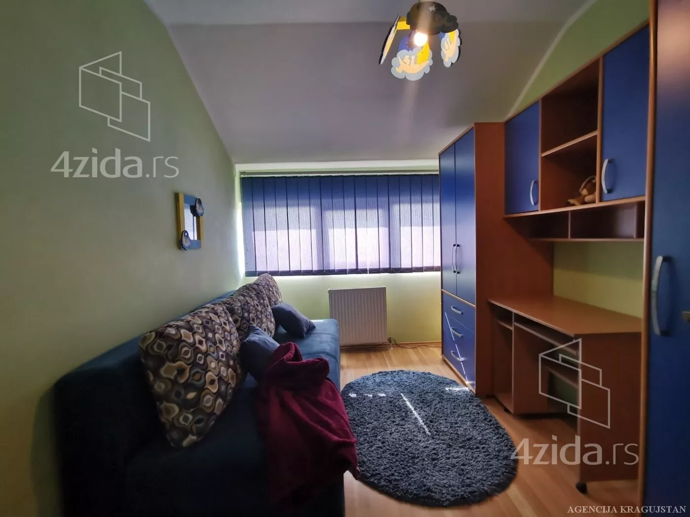 Dvoiposoban stan | 4zida