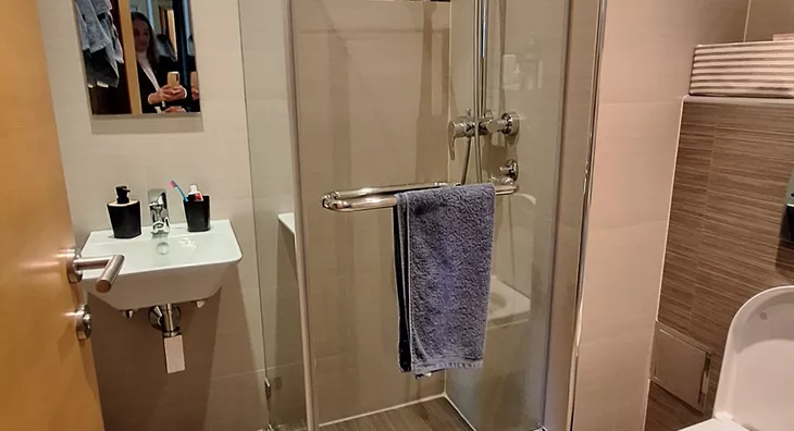 Četvoroiposoban stan | 4zida