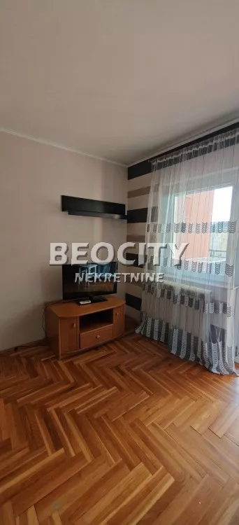 Bulevar Cara Lazara | 4zida.rs