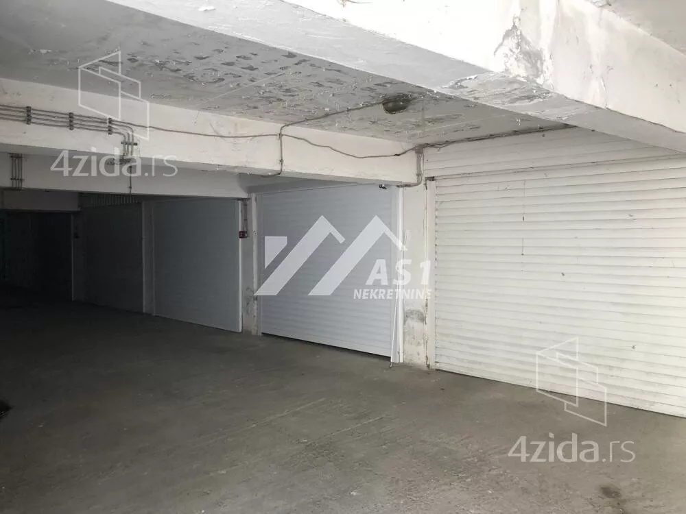 Garaža | 4zida