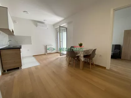 Pavla Papa | 4zida.rs