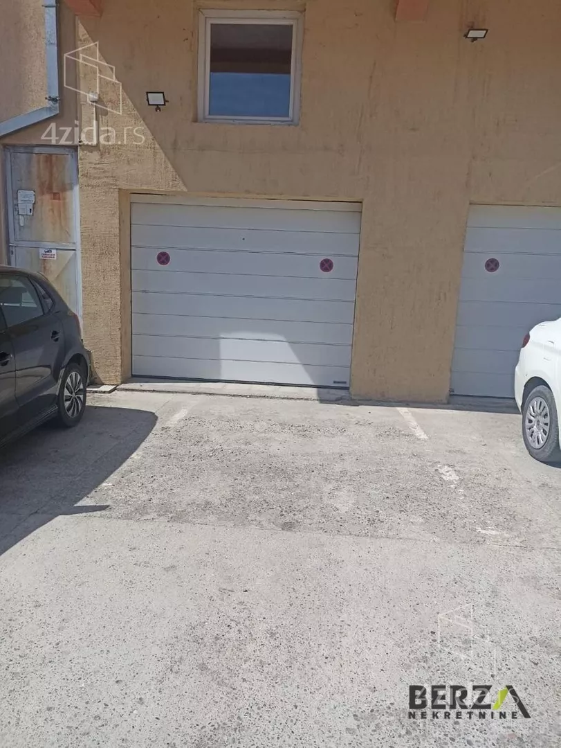 Garaža | 4zida