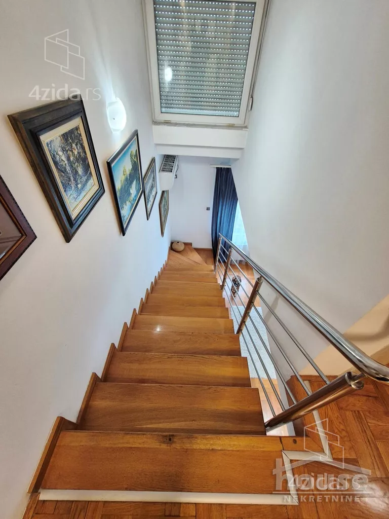 Šestosoban stan | 4zida