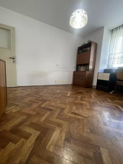 Stari Grad | 4zida.rs