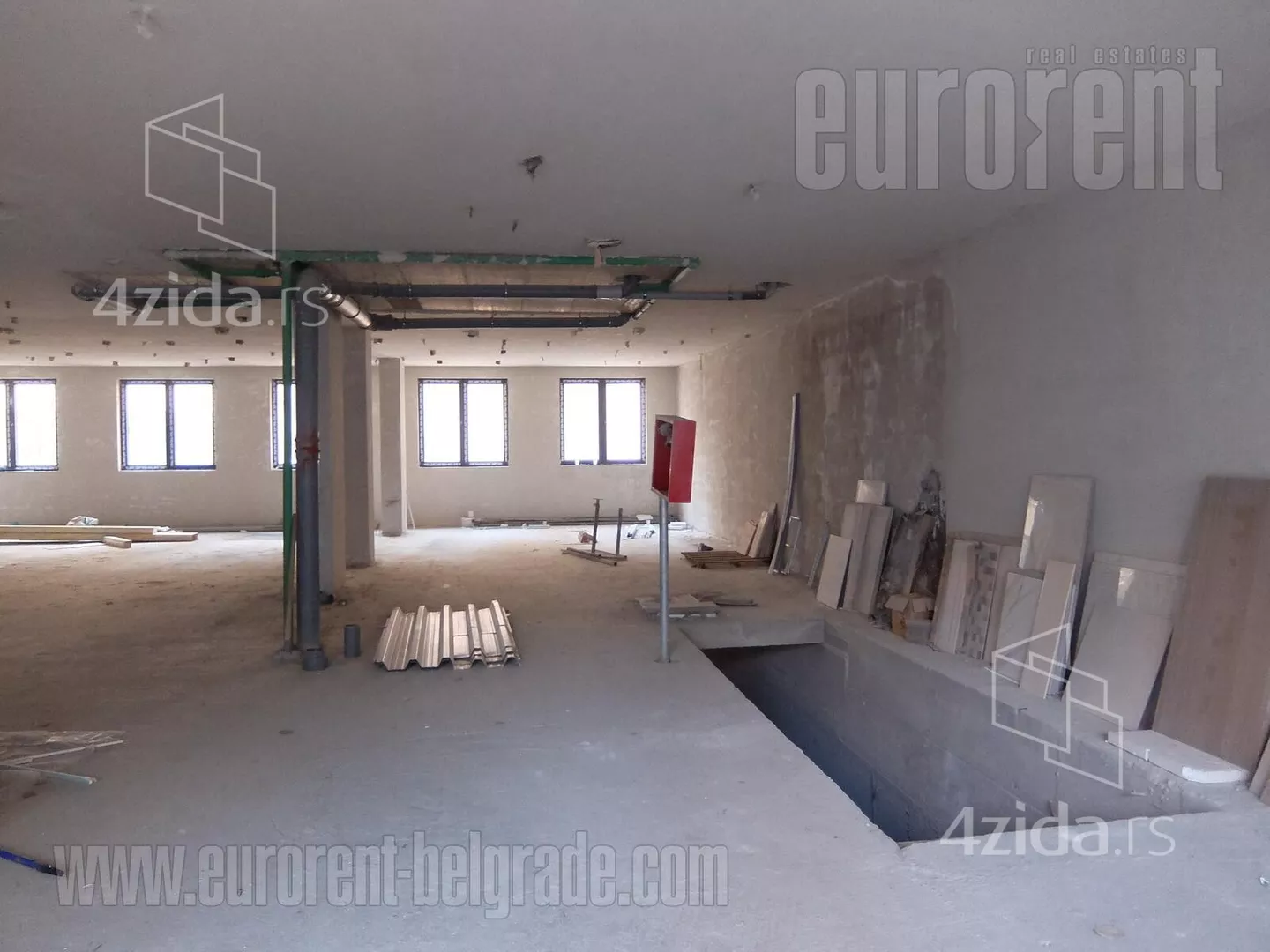 Poslovni prostor | 4zida