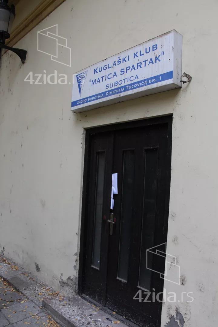 Lokal | 4zida