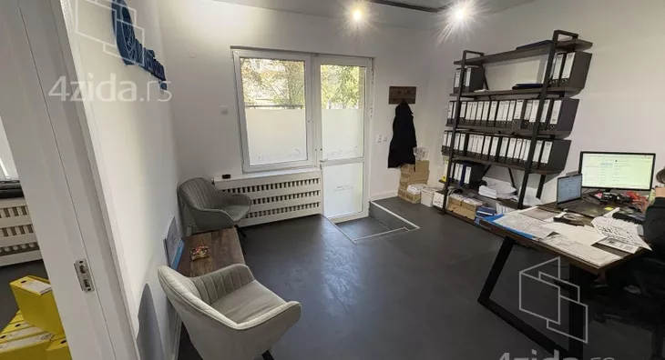 Poslovni prostor | 4zida