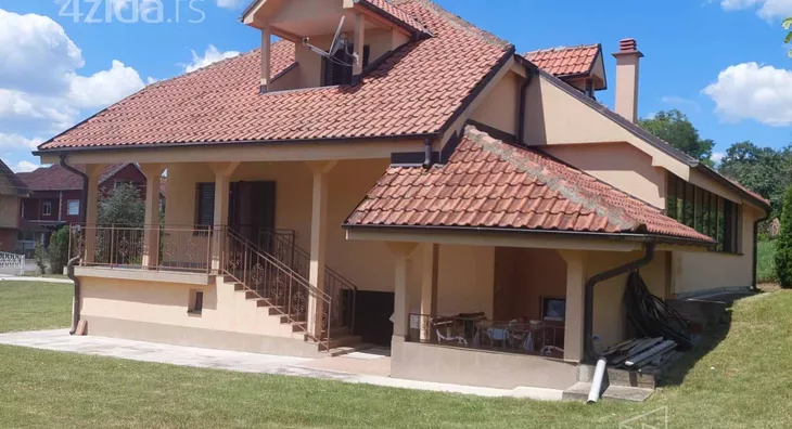 3-etažna kuća | 4zida