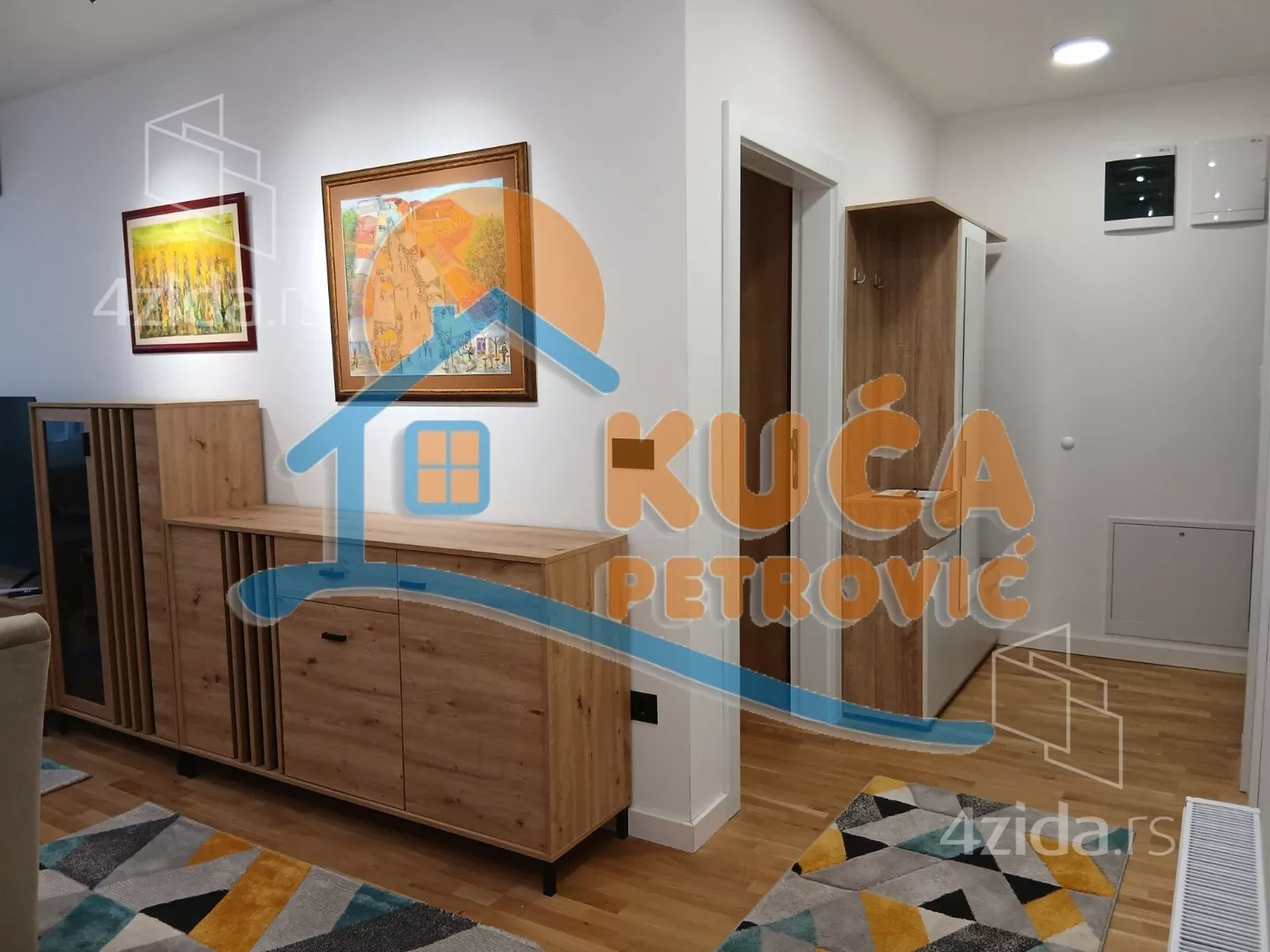 Jednoiposoban stan | 4zida