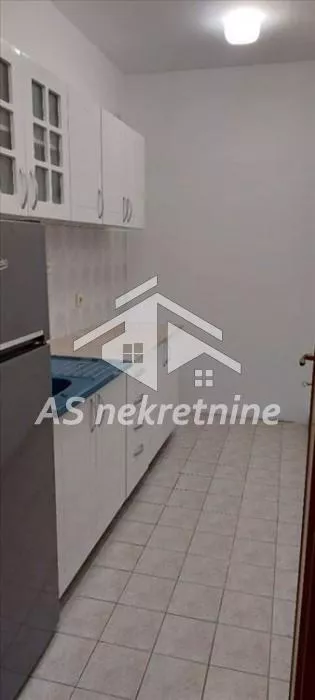 Crveni Krst Vračar | 4zida.rs