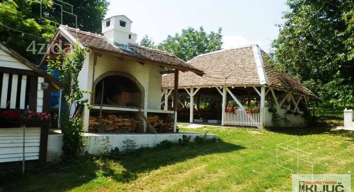 Kuća | 4zida