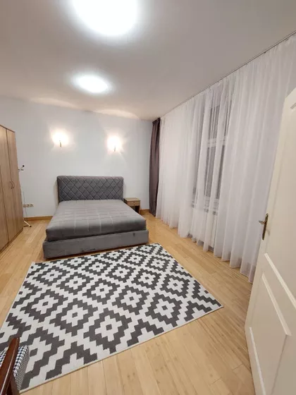 Vukov Spomenik | 4zida.rs