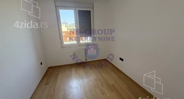 Četvoroiposoban stan | 4zida