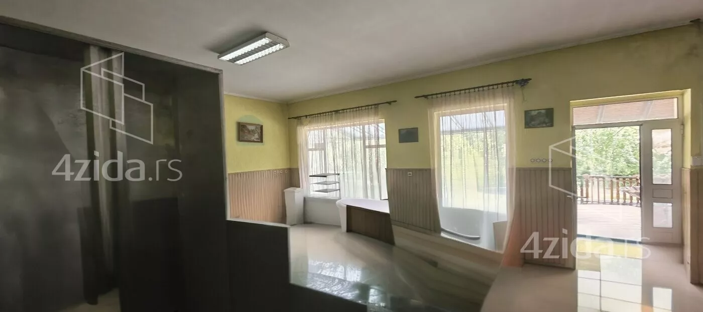 Ugostiteljski objekat | 4zida