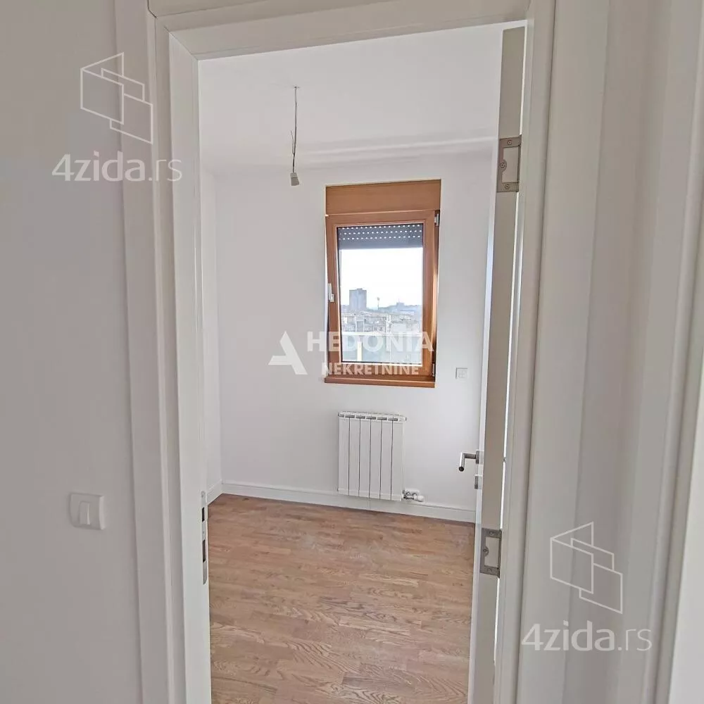 Četvoroiposoban stan | 4zida